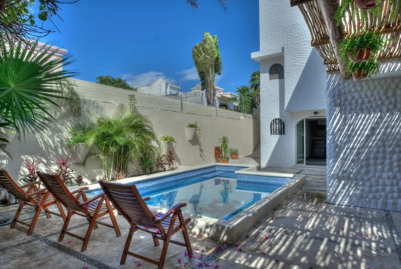 5Br Beautiful Home In Downtown Cancun, 10Min Beach location