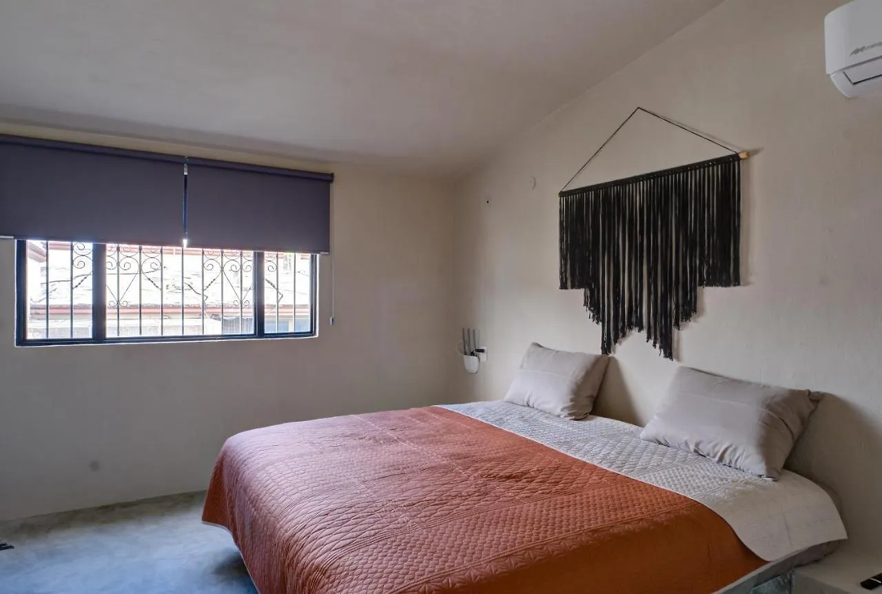 5Br Beautiful Home In Downtown Cancun, 10Min Beach 0*, Cancun